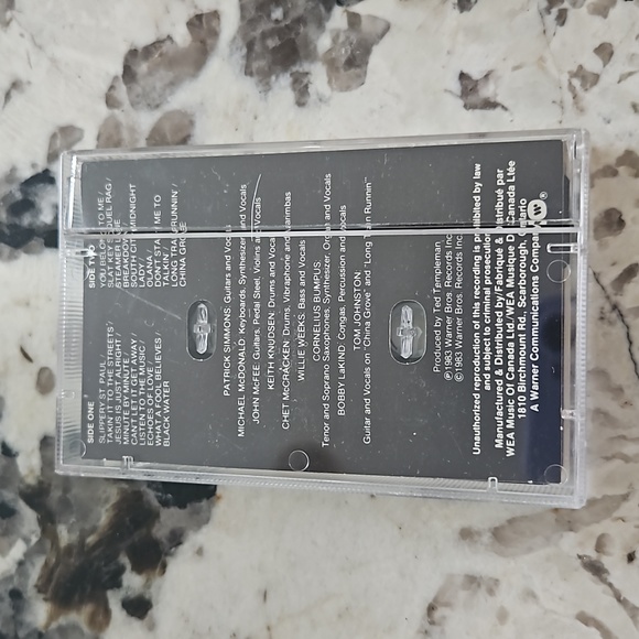 2/$10 Vintage Doobie Brothers cassette - Picture 2 of 2